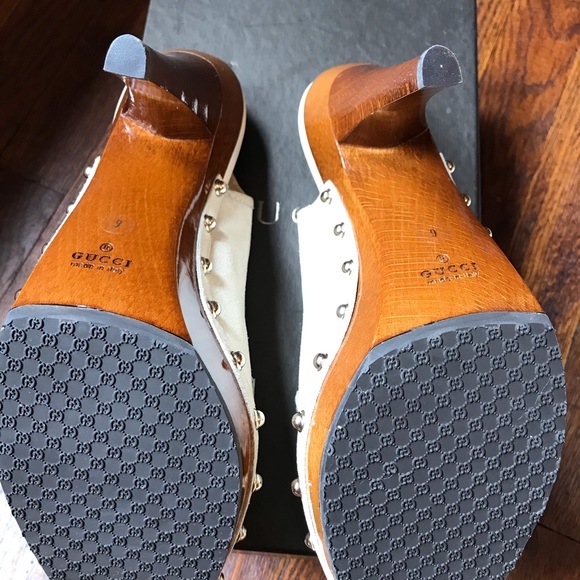 Gucci studded suede wooden heel loafer - Picture 6 of 6